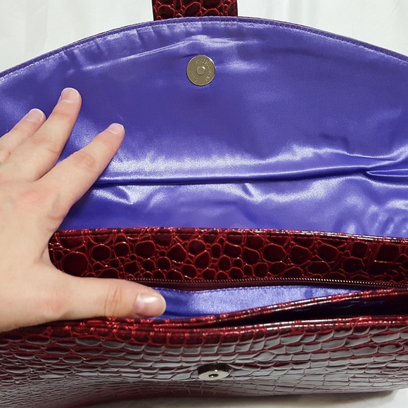 Teria Yabar Crocodile patterened shoulder bag - Picture 3 of 4